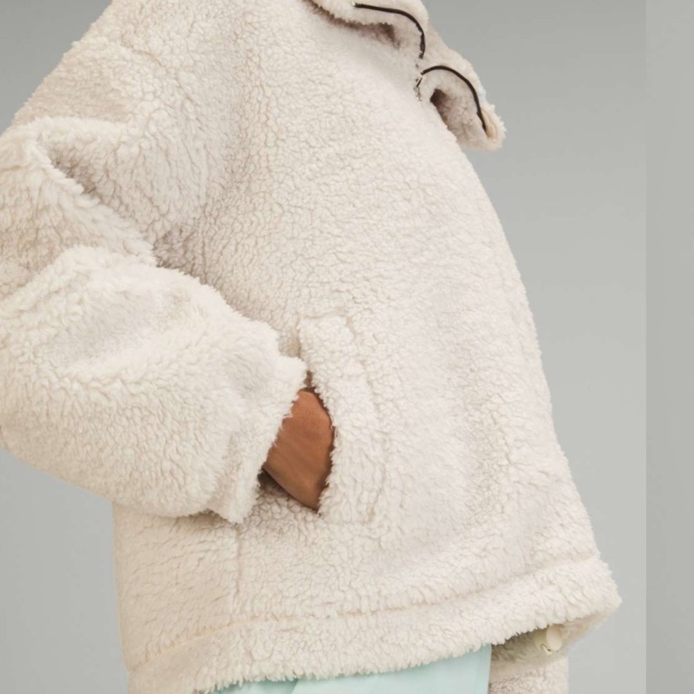 Lululemon Cinchable Fleece Zip-Up Jacket (Like New) Size 10 White Opal - Picture 6 of 12